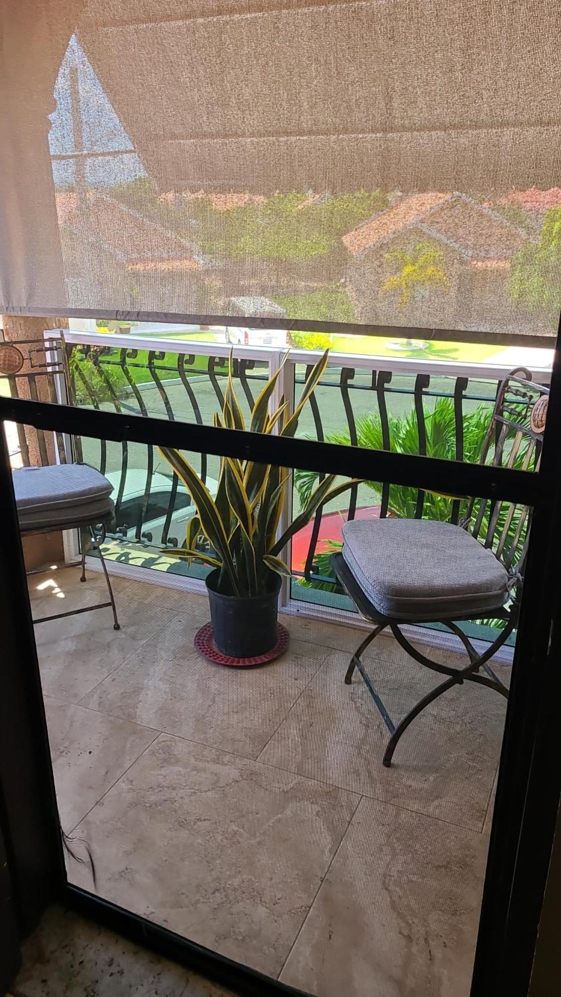The Palms- Caribbean Estates -10 Minutes From The Beach- Gated Community Portmore Kültér fotó